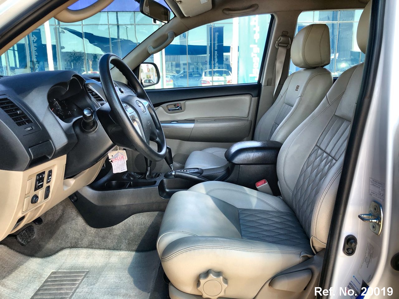  Toyota / Fortuner Stock No. 20019